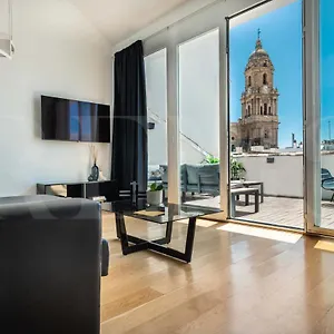 https://marvellous-penthouse-with-terrace-cathedral-views.hotelsinnerja.org